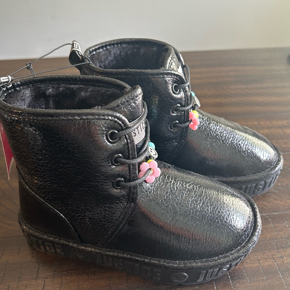 Girls Justice Black Shearling Boots.  Faux Fur Lined        Size 1